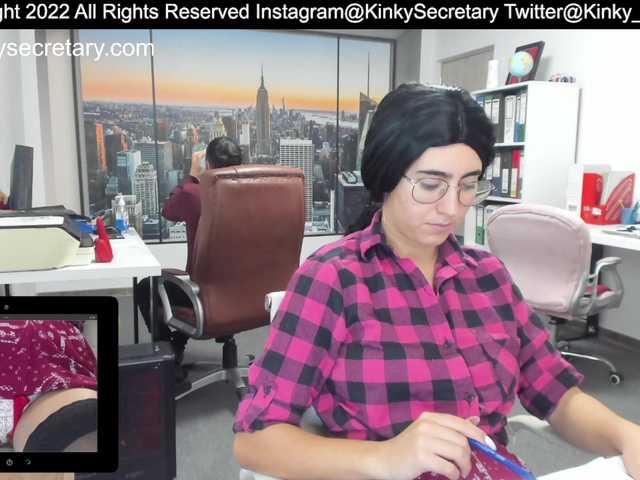 Yayın ekran görüntüleri KinkyOffice
