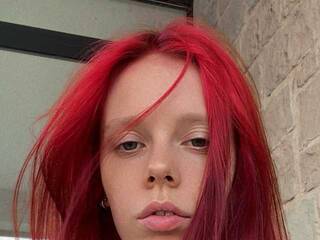 Erotik görüntülü sohbet Kitness-sky