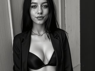 Erotik görüntülü sohbet KitnissKiss