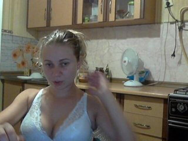 Yayın ekran görüntüleri KittenLedy