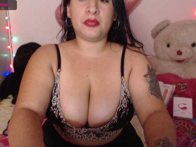 Fotoğraflar kiutboobs TITS BOUNCE TODAY....tits flash 50 tips - nude 120 tips - suck dildo 100 tips - finguering 160. BIG SQUIRT 400, toy ass 1000