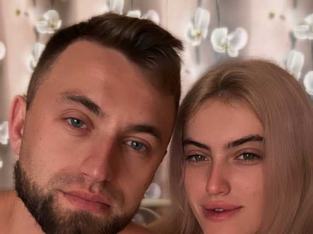 Profilin fotoğrafı KrissAndVanessa