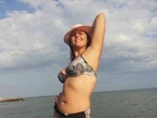 Erotik görüntülü sohbet kristalmin