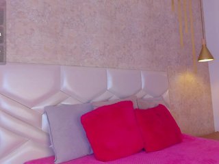 Erotik görüntülü sohbet KRISTINCHERRY