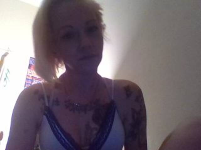 Yayın ekran görüntüleri KristyHuggins