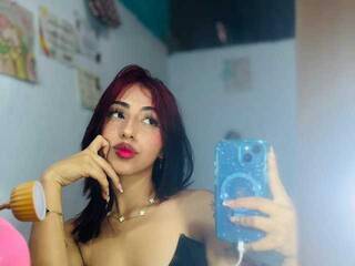 Erotik görüntülü sohbet KuromiDae