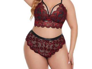 Erotik görüntülü sohbet Lacy-Lips