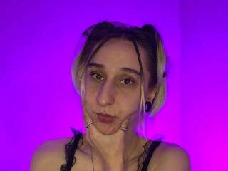 Erotik görüntülü sohbet Lana_Wei