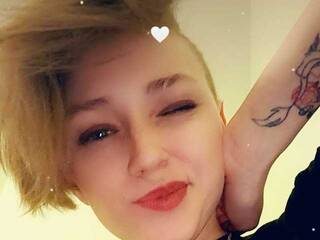 Erotik görüntülü sohbet LanitaDennis