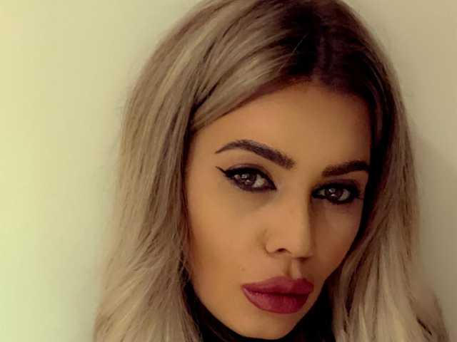 Profilin fotoğrafı LaranyaHot