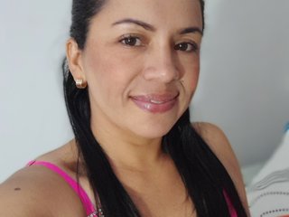Erotik görüntülü sohbet latinatamy