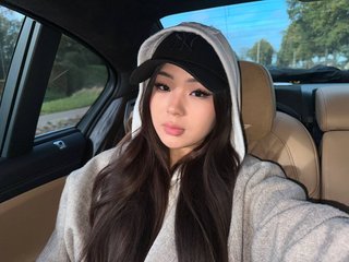 Erotik görüntülü sohbet LatrishaAltigs