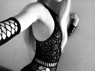 Erotik görüntülü sohbet laura11bone