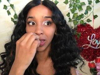 Erotik görüntülü sohbet laurensosoft