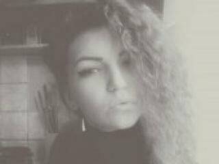 Erotik görüntülü sohbet lavrina