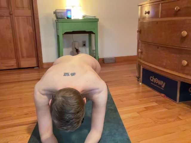 Fotoğraflar LeahWilde Naked workout, lurkers will be banned. @sofar earned so far, @remain remain until cum show!