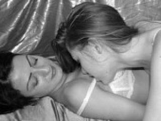 Erotik görüntülü sohbet lesbiloveee