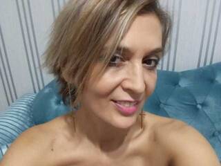 Erotik görüntülü sohbet LexiCooper