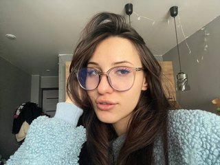 Erotik görüntülü sohbet TinyKnock