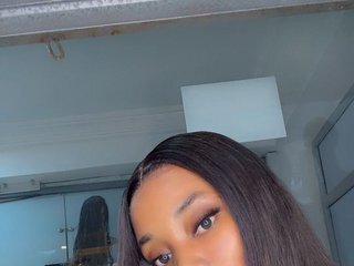 Erotik görüntülü sohbet LexyVyei