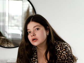 Erotik görüntülü sohbet Lila-Linds