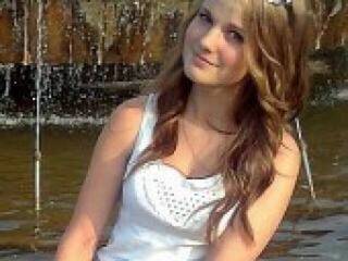 Erotik görüntülü sohbet liliangel