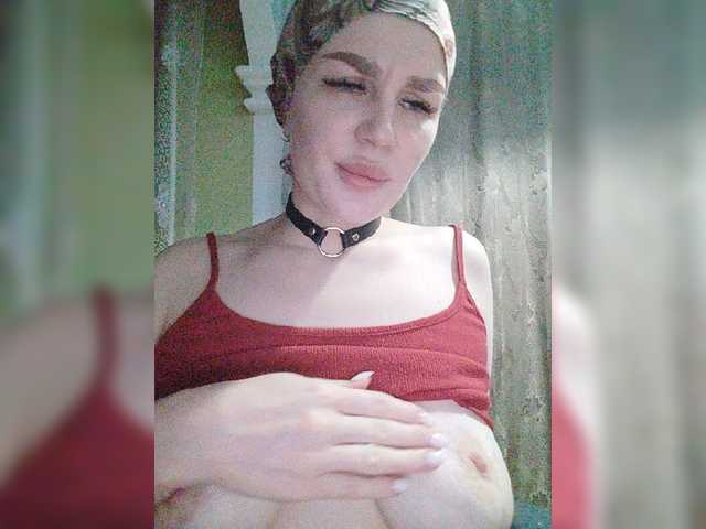 Fotoğraflar Liliannea I'm raising money for treatment. Every token counts! Tokens only in the general chat. All naked and sexy games only in private. Loved vibrations 15,21,55! 101 CURRENT IS THE STRONGEST VIBRO FOR 30 SECONDS! @remain Treatment