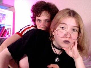 Erotik görüntülü sohbet LilithAndKit