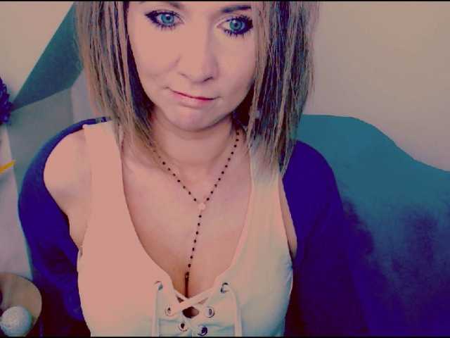 Fotoğraflar Lilly666 hey guys, if ur able to have fun and wanna play with me- here i am. i view cams for 40, to get preview of my body is 50