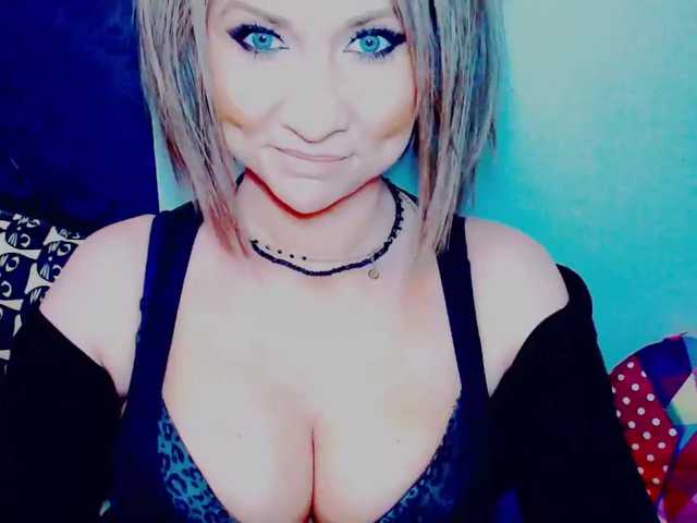 Fotoğraflar Lilly666 hey guys, ready for fun? i view cams for 50, to get preview of me is 70. lovense on, low 20, med 40, high 60. yes i use mic and toys, lets make it wild