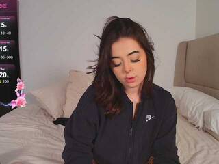 Erotik görüntülü sohbet Liloshroxy