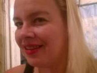 Erotik görüntülü sohbet liloukiss