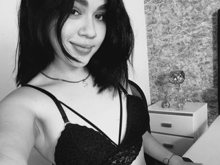 Erotik görüntülü sohbet Lily-Woodz