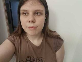 Erotik görüntülü sohbet lisaLOVE1