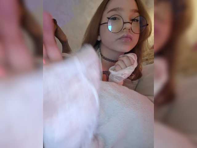 Yayın ekran görüntüleri LittleDelora