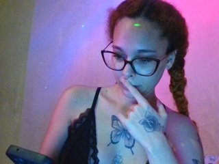 Erotik görüntülü sohbet queengeek