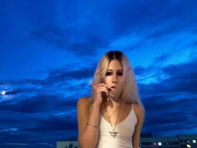 Profilin fotoğrafı LolaLevvis
