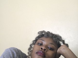 Erotik görüntülü sohbet LolaMyst