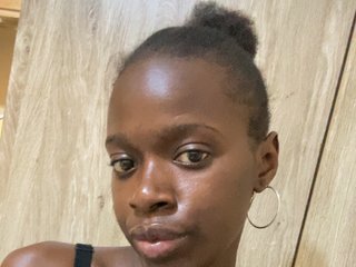 Erotik görüntülü sohbet Lolasweet002