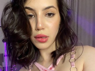 Erotik görüntülü sohbet LolaTeaseX