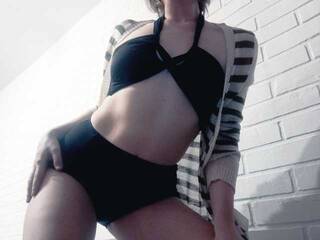 Erotik görüntülü sohbet LonelyKira