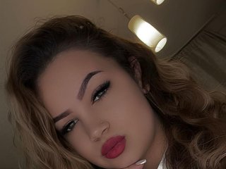 Erotik görüntülü sohbet LorennCutie