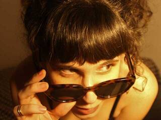 Erotik görüntülü sohbet LoriL4mby