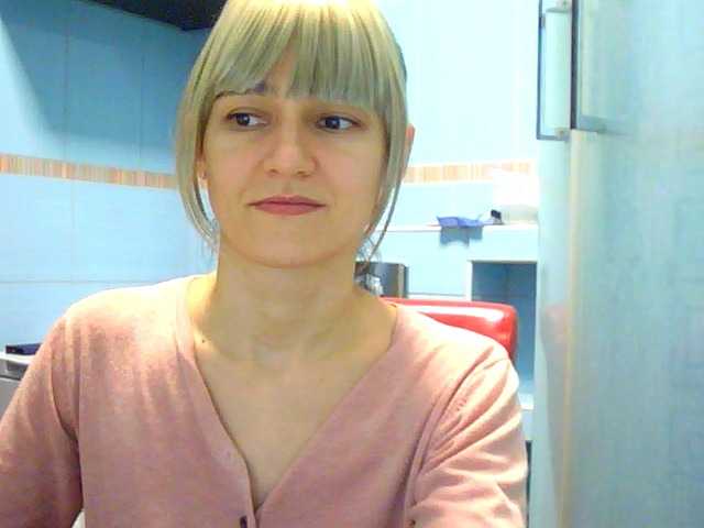 Yayın ekran görüntüleri LovelyBlond