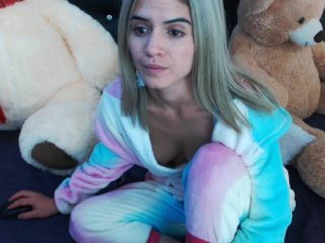 Yayın ekran görüntüleri lucycelest