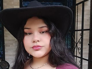 Erotik görüntülü sohbet LucyColleen