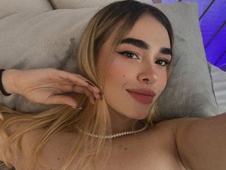 Erotik görüntülü sohbet LucyVega