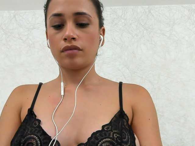 Fotoğraflar LuisaTrujillo Hello Guys, Today I Just Wanna Feel Free to do Whatever Your Wishes are and of Course Become Them True/ Pvt/Pm is Open, Make me Cum at GOAL