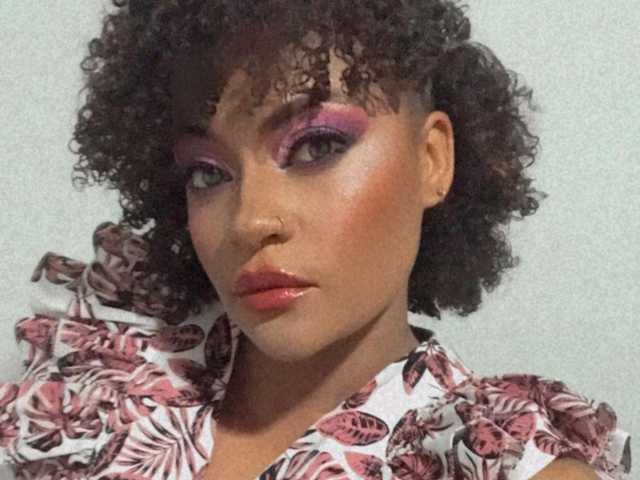 Profilin fotoğrafı luna-brown4