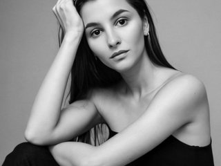 Erotik görüntülü sohbet Lunaai